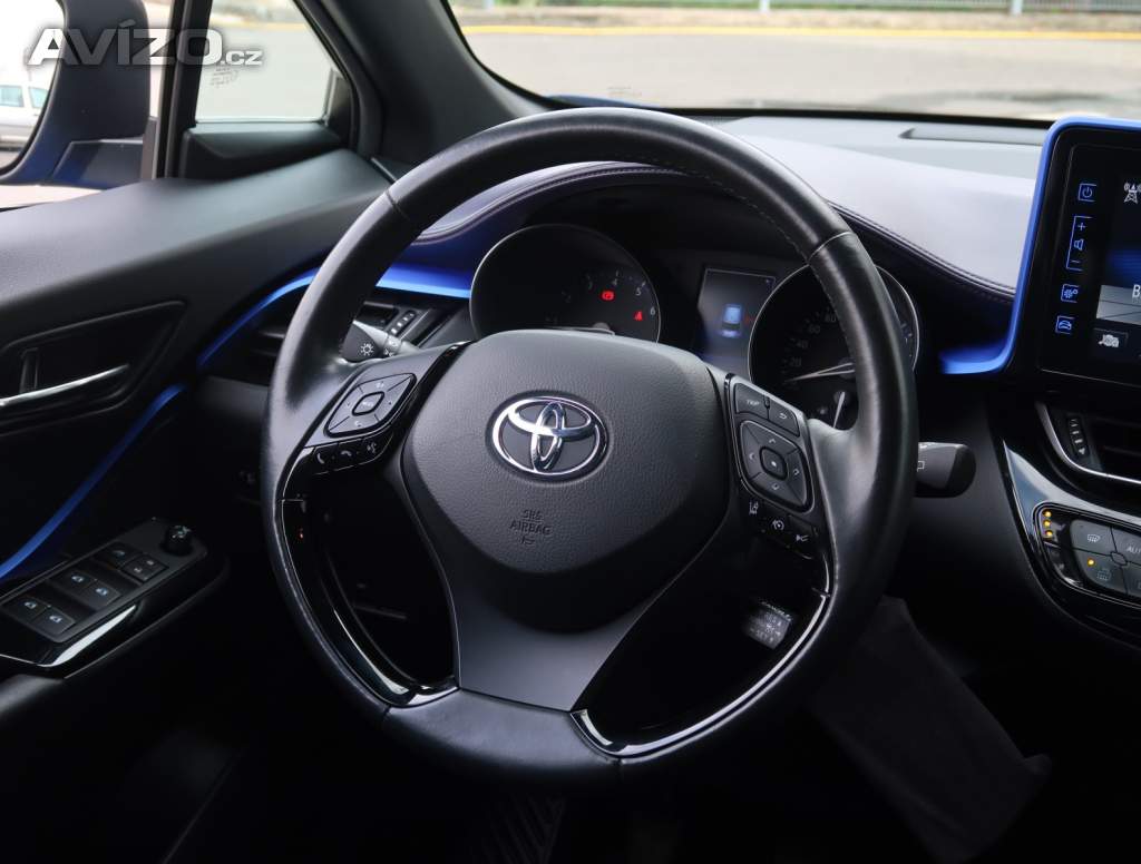 Foto inzerátu Toyota C-HR 1.2 Turbo
