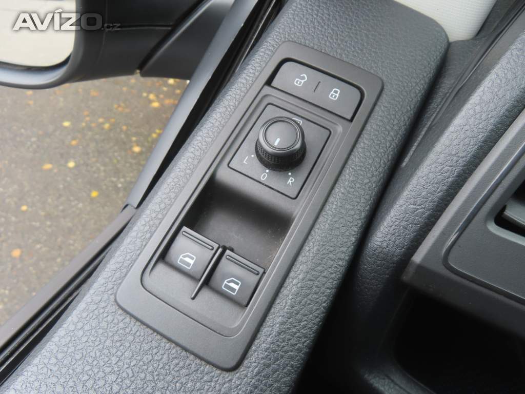 Foto inzerátu Volkswagen Transporter 2.0 TDI