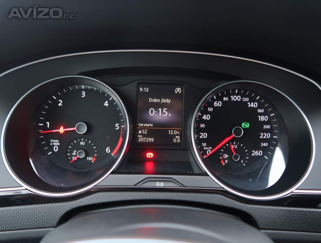 Foto inzerátu Volkswagen Passat 2.0 TDI