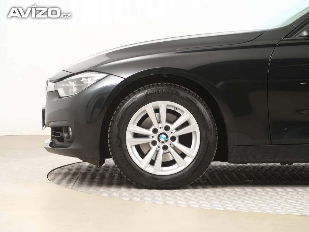 BMW Řada 3 318 i
