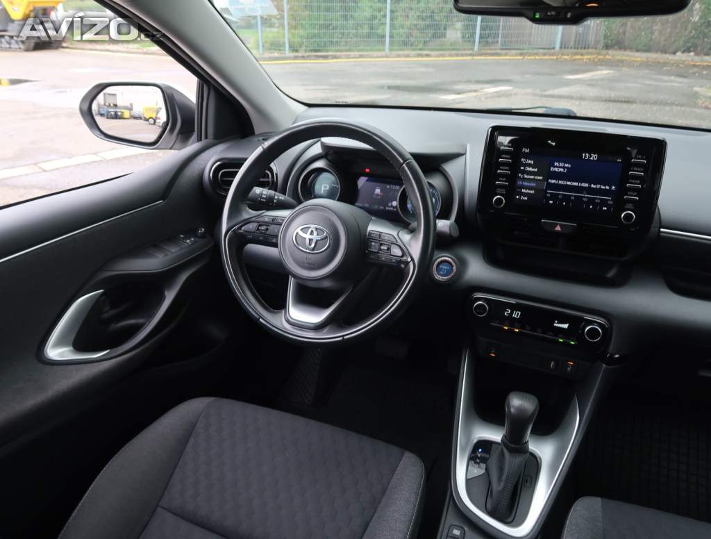 Foto inzerátu Toyota Yaris 1.5 Hybrid