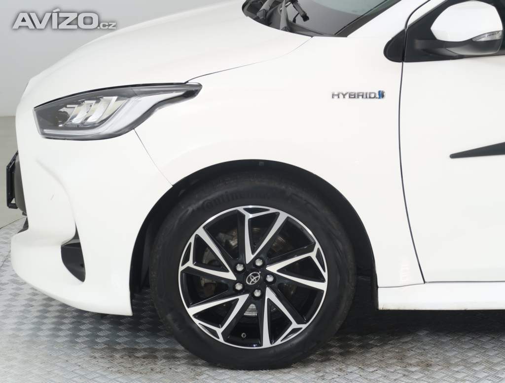 Foto inzerátu Toyota Yaris 1.5 Hybrid
