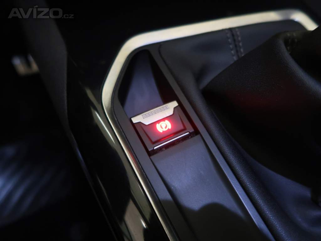 Foto inzerátu Peugeot 3008 1.5 BlueHDi