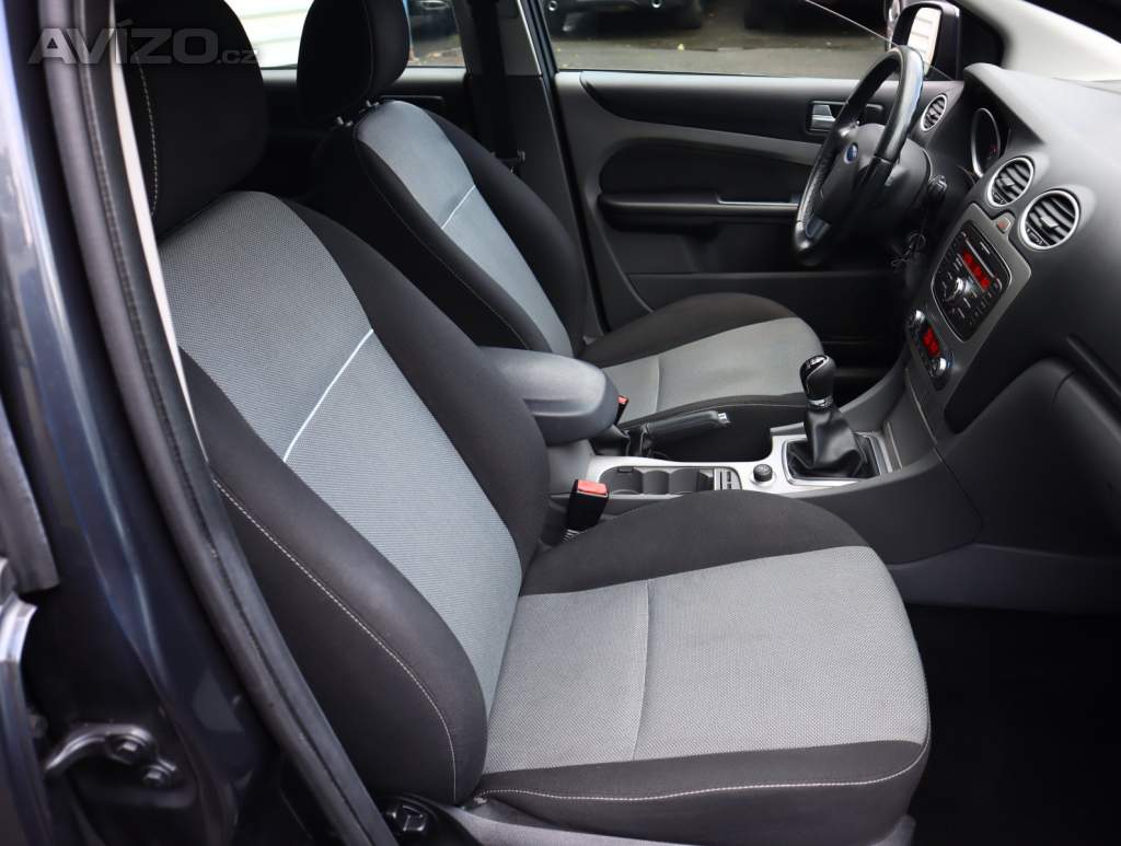 Foto inzerátu Ford Focus 1.6 16V