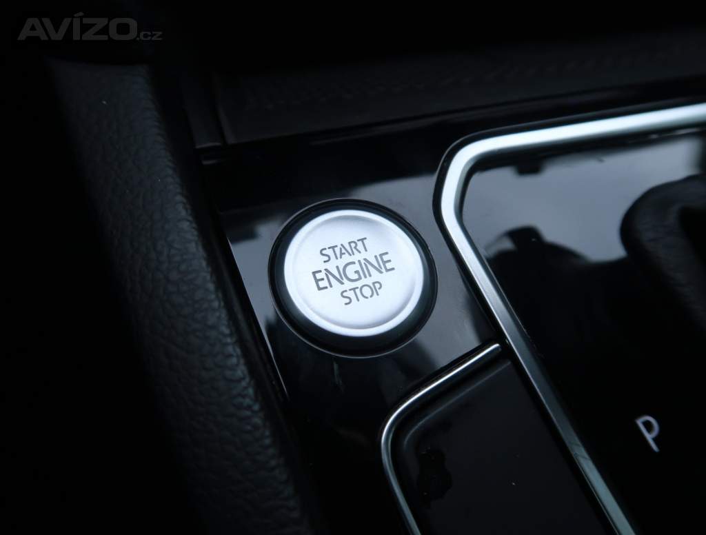 Foto inzerátu Volkswagen Passat 2.0 TDI