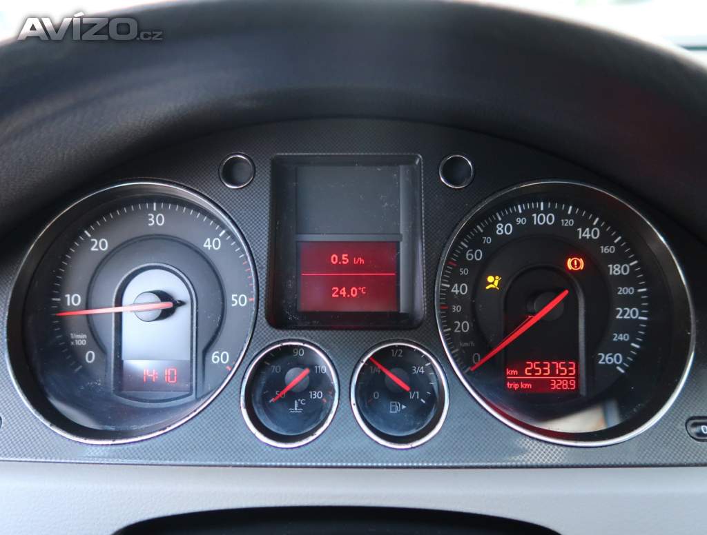 Foto inzerátu Volkswagen Passat 2.0 TDI