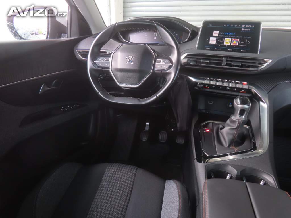 Foto inzerátu Peugeot 3008 1.2 PureTech