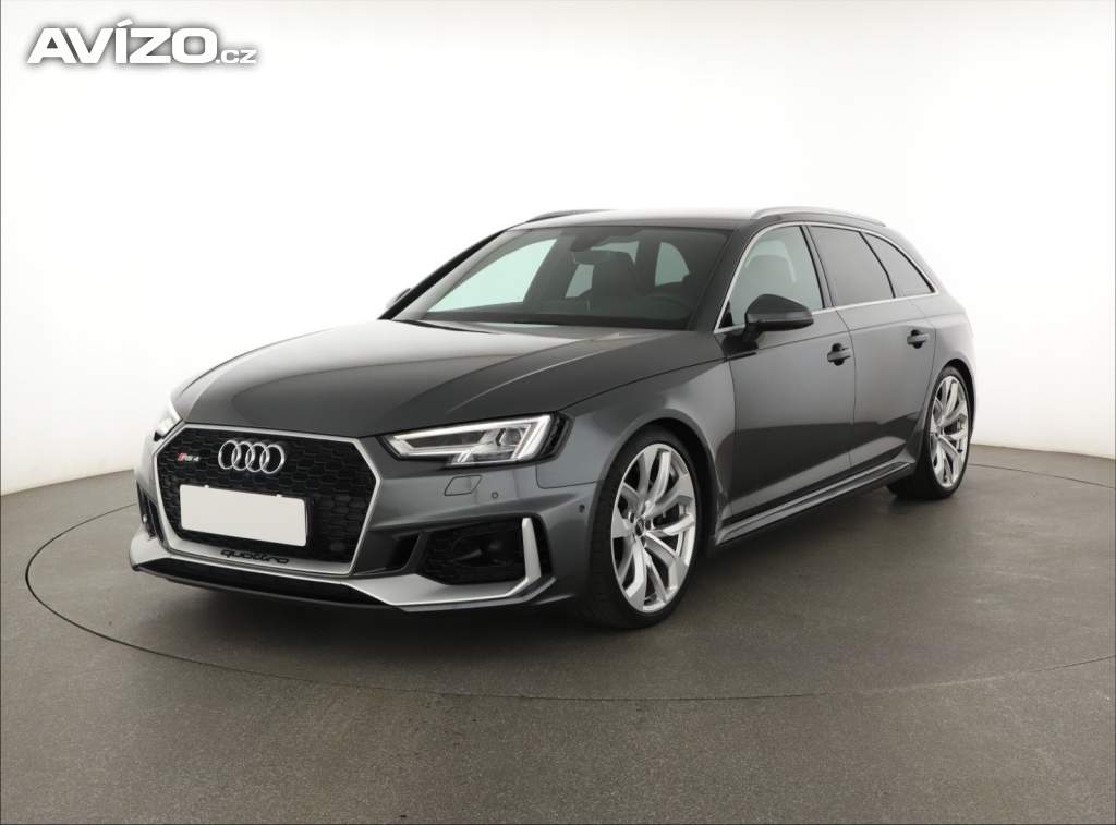 Foto inzerátu Audi RS4 V6 Biturbo