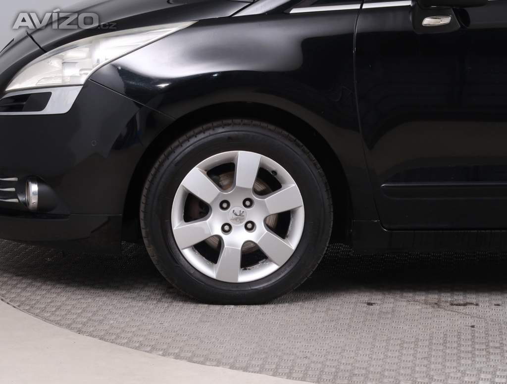 Foto inzerátu Peugeot 5008 1.6 HDi
