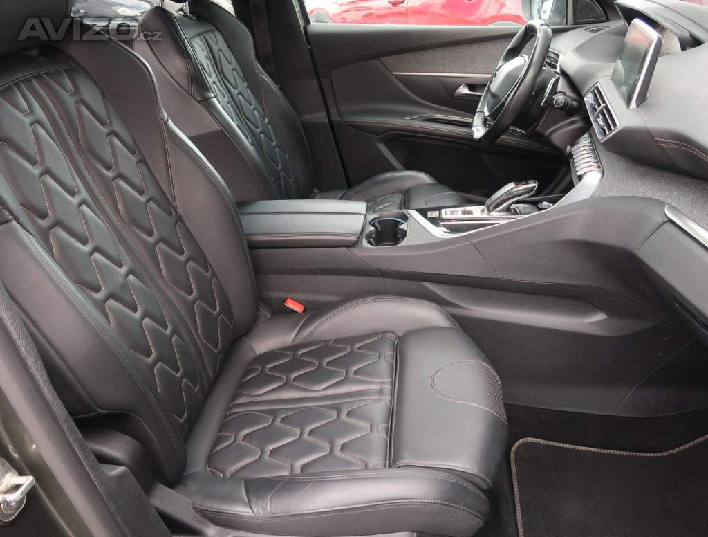 Foto inzerátu Peugeot 5008 1.5 BlueHDi