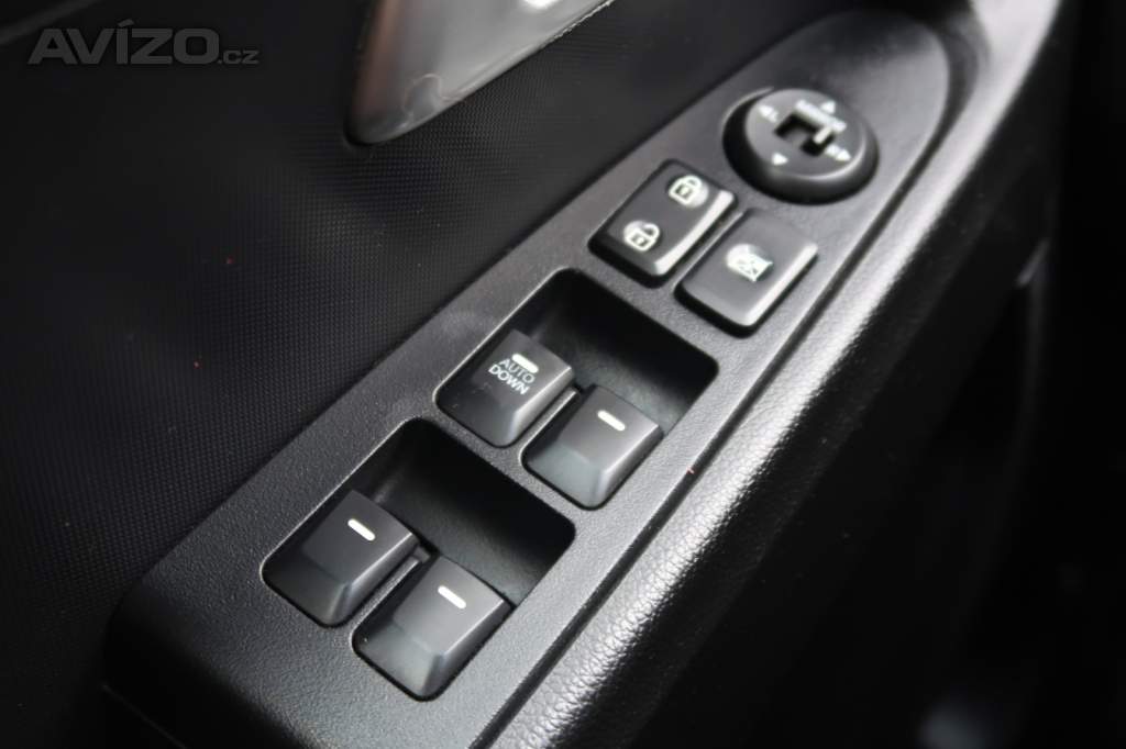 Foto inzerátu Kia Sportage 2.0 CVVT