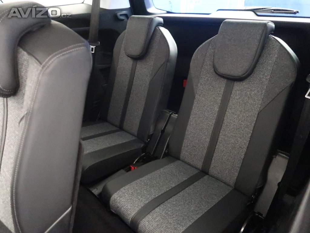 Foto inzerátu Peugeot 5008 PureTech 130