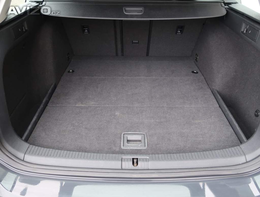 Foto inzerátu Volkswagen Golf 2.0 TDI