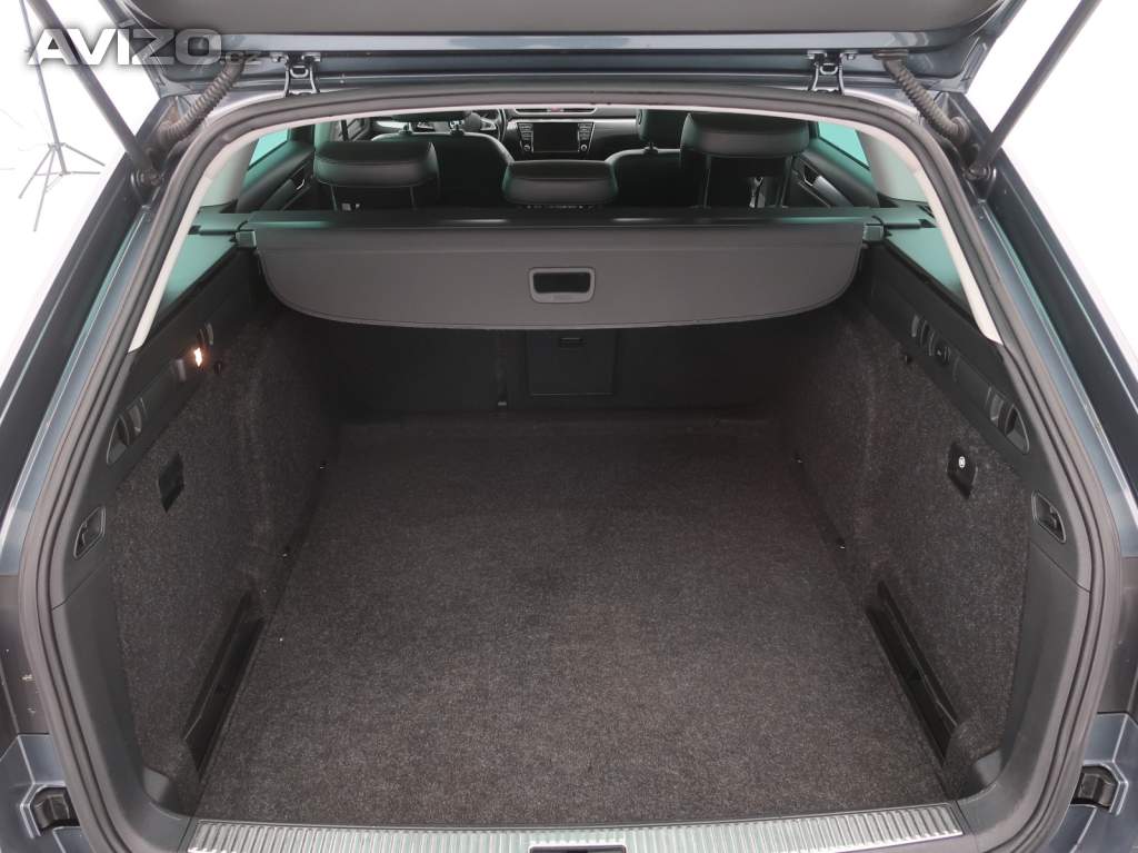 Foto inzerátu Škoda Superb 1.6 TDI