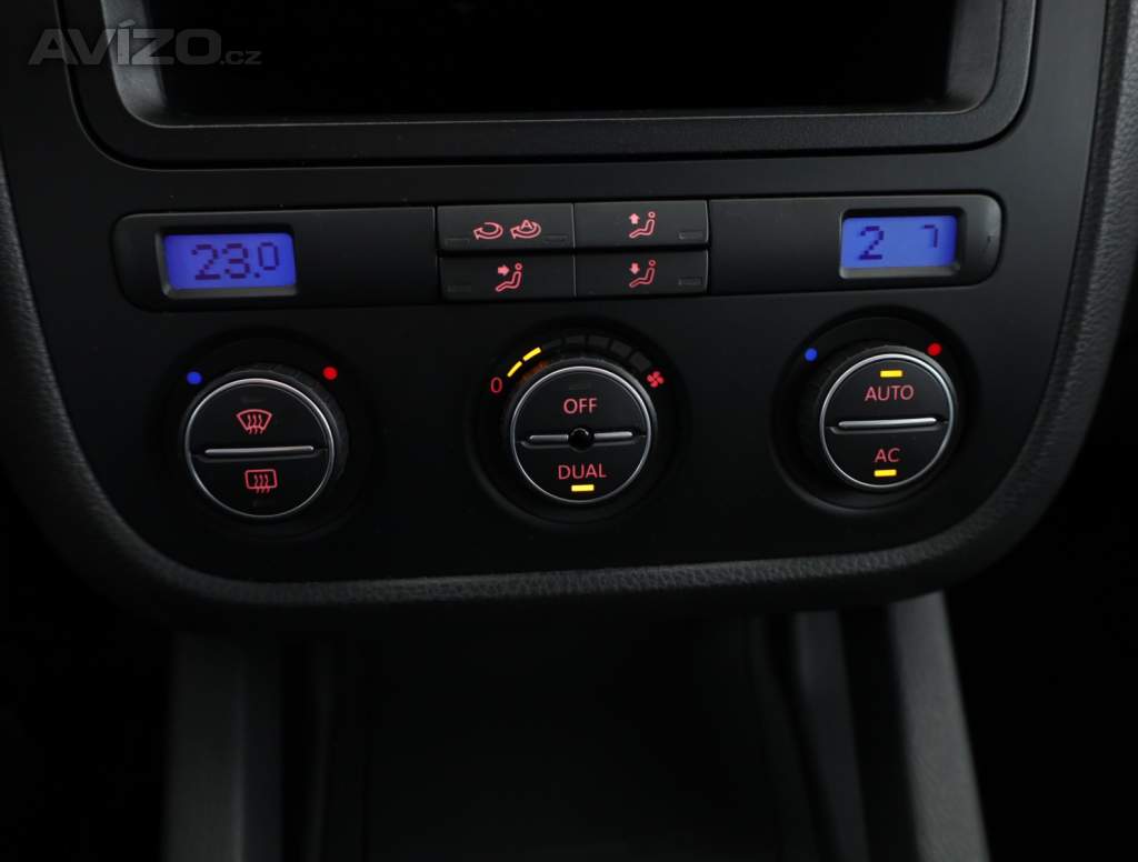 Foto inzerátu Volkswagen Golf 1.6