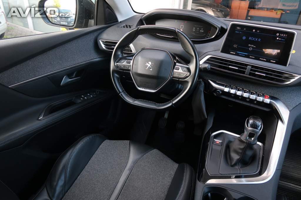 Foto inzerátu Peugeot 3008 1.2 PureTech