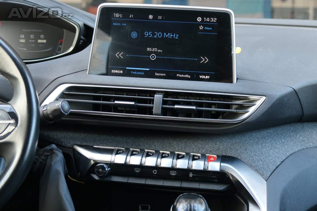 Foto inzerátu Peugeot 3008 1.2 PureTech