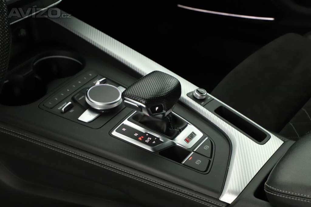 Foto inzerátu Audi RS4 V6 Biturbo