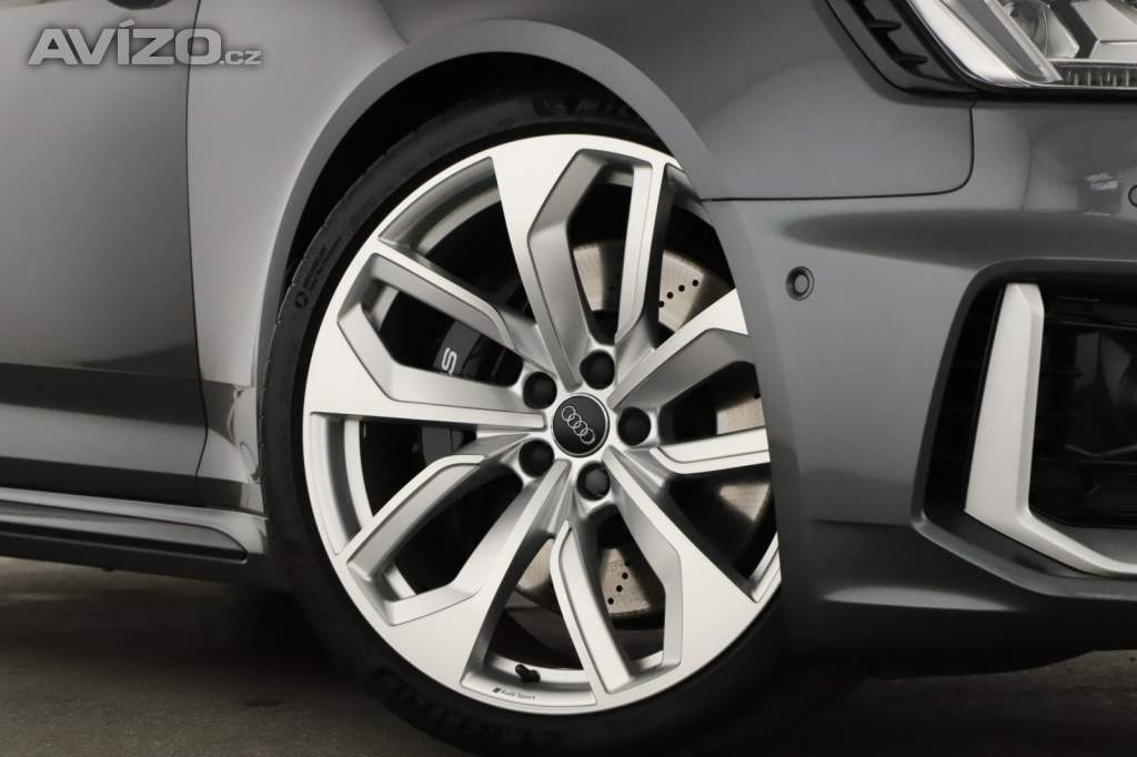 Foto inzerátu Audi RS4 V6 Biturbo