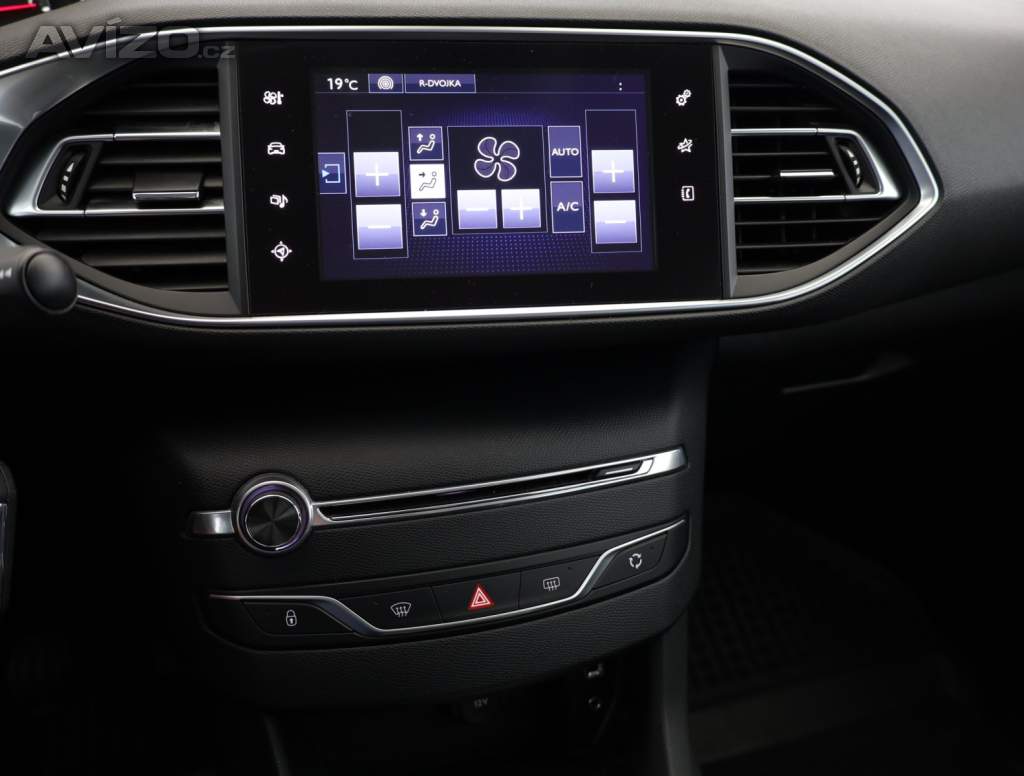 Foto inzerátu Peugeot 308 1.6 BlueHDi