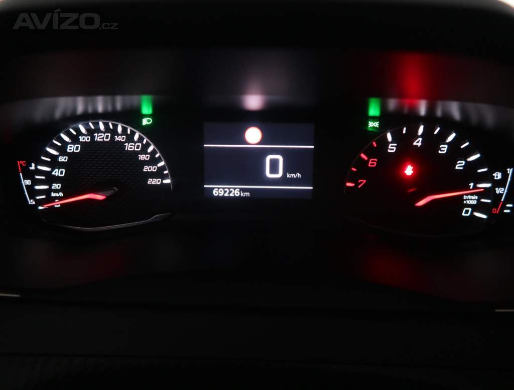 Foto inzerátu Peugeot 2008 1.2 PureTech