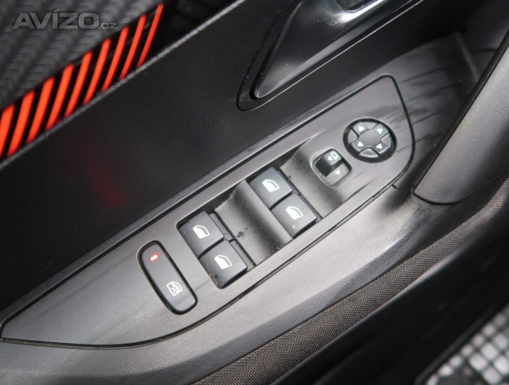 Foto inzerátu Peugeot 2008 1.2 PureTech