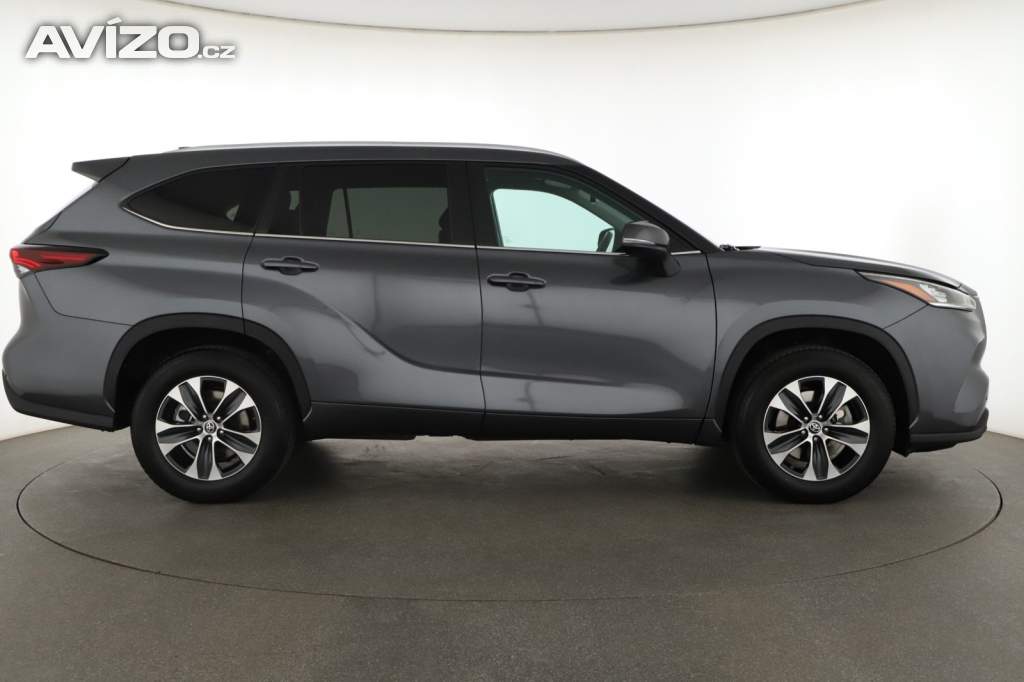 Foto inzerátu Toyota Highlander 2.5 Hybrid