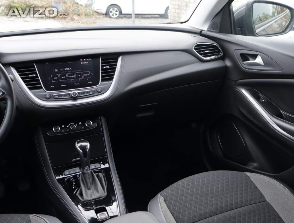 Foto inzerátu Opel Grandland 1.2 Turbo