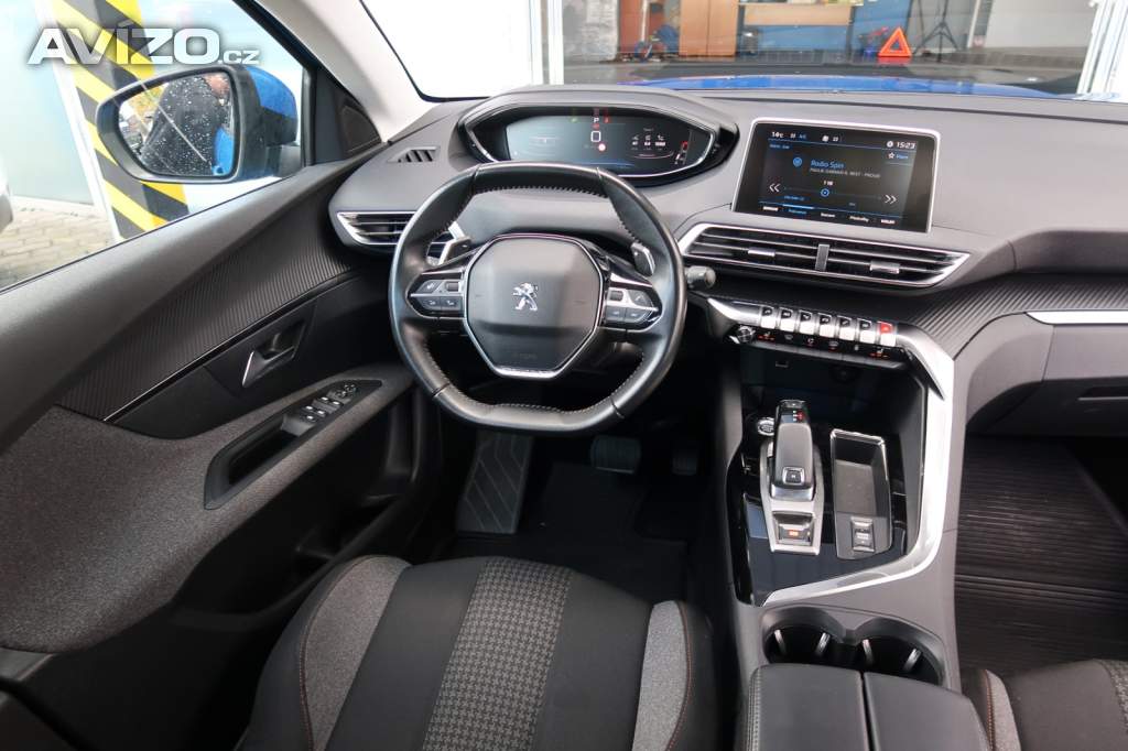 Foto inzerátu Peugeot 3008 1.2 PureTech