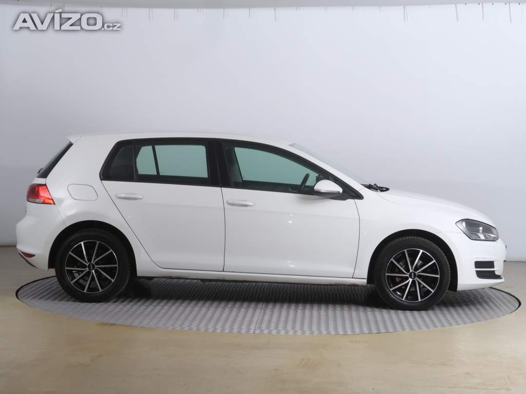 Foto inzerátu Volkswagen Golf 1.2 TSI