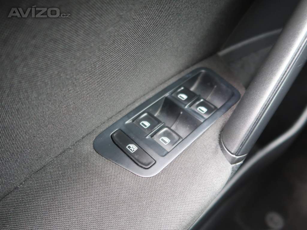 Foto inzerátu Volkswagen Golf 1.2 TSI