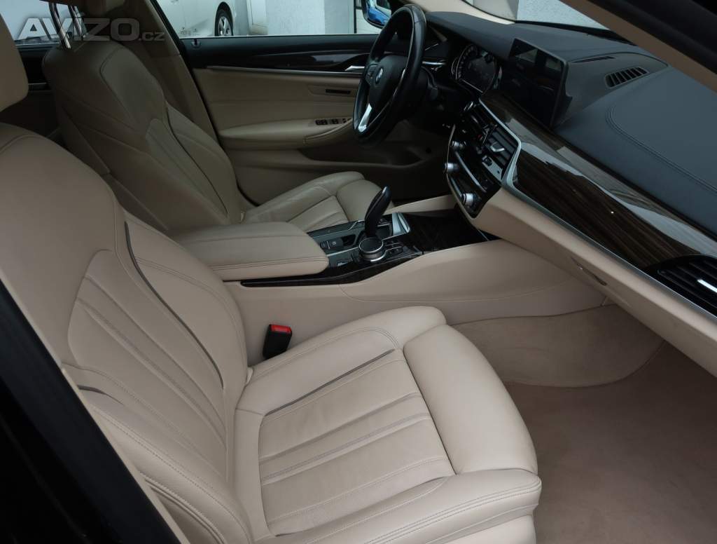 Foto inzerátu BMW Řada 5 540i xDrive