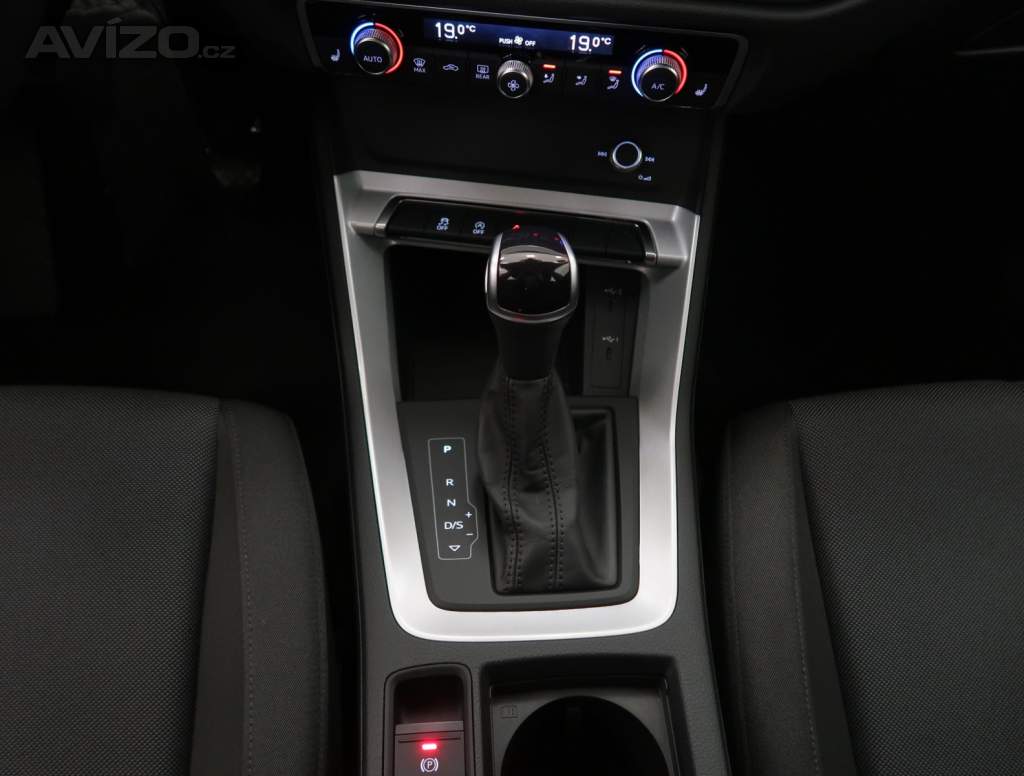 Foto inzerátu Audi Q3 35 TFSI