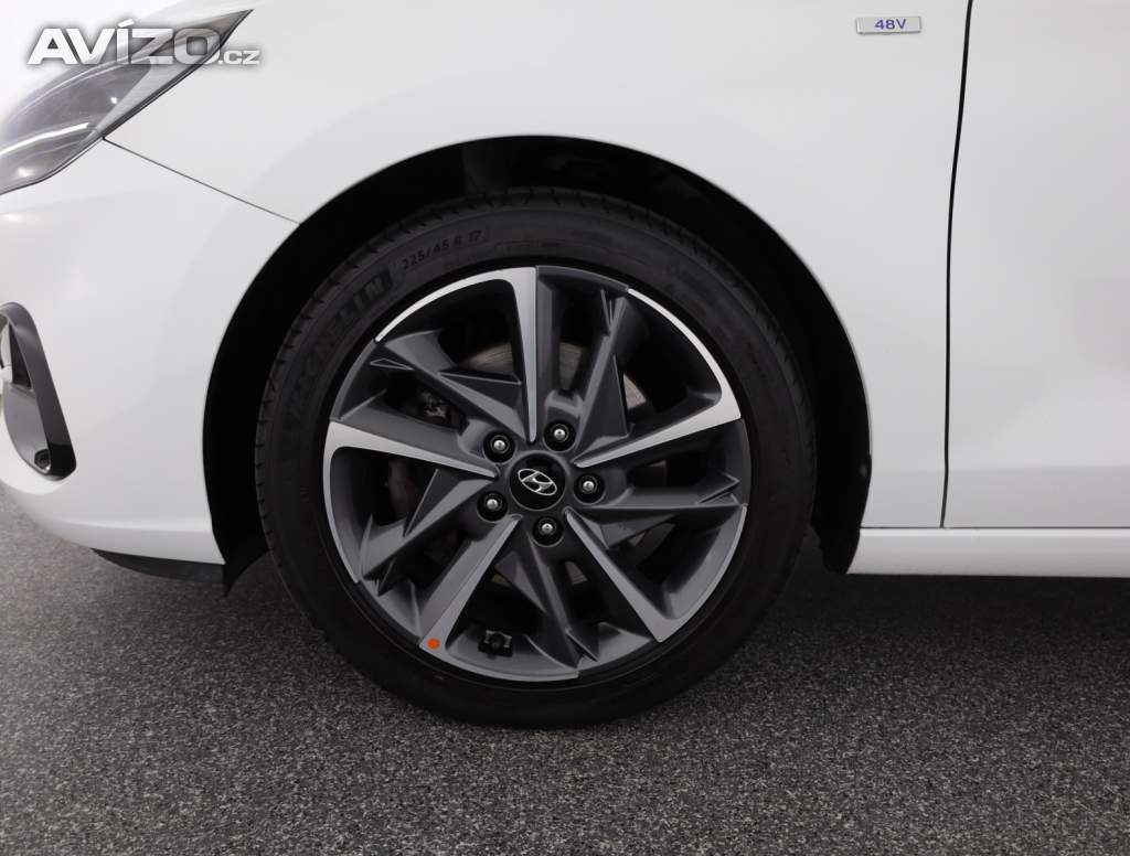 Foto inzerátu Hyundai i30 Fastback 1.5 T-GDI MHEV