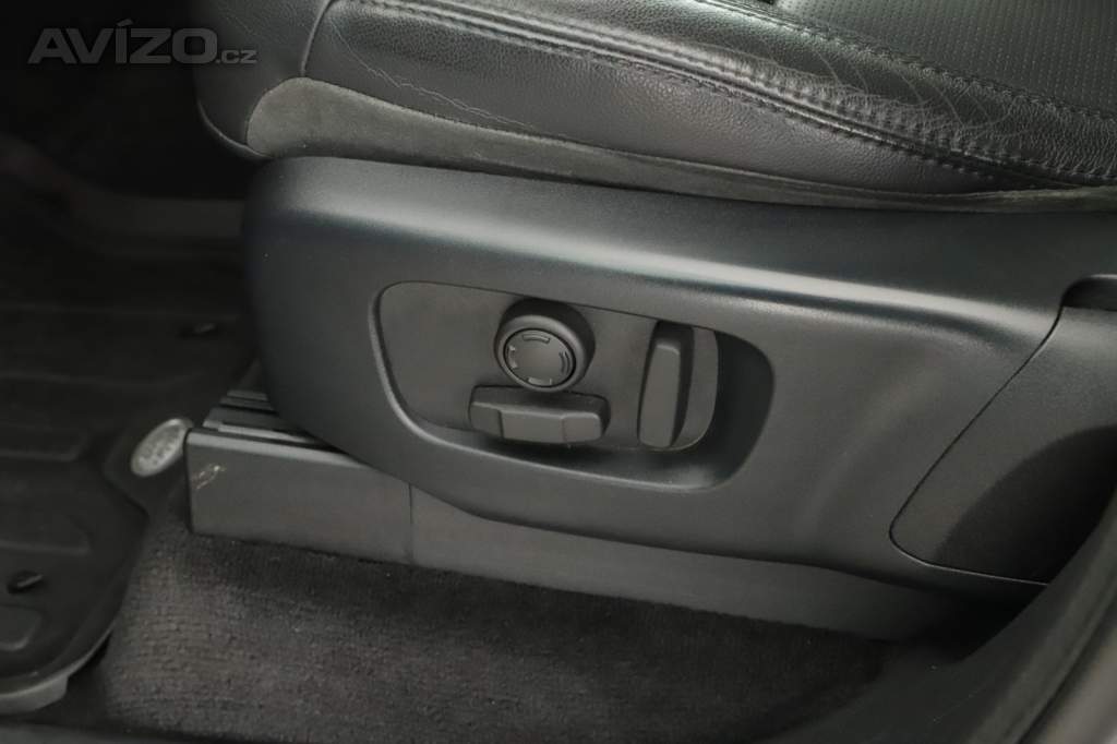 Foto inzerátu Land Rover Discovery SDV6