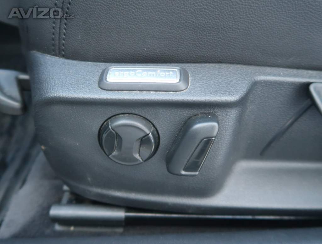 Foto inzerátu Volkswagen Passat 2.0 TDI