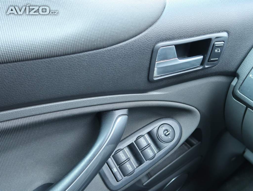 Foto inzerátu Ford Kuga 2.0 TDCi