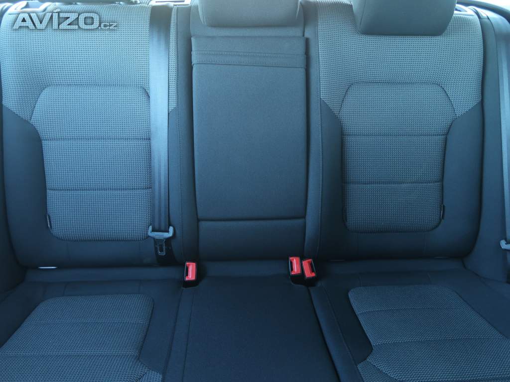 Foto inzerátu Volkswagen Passat 2.0 TDI