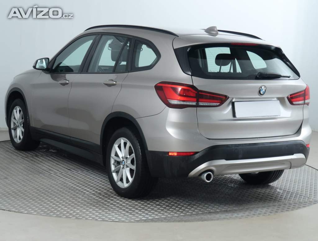 Foto inzerátu BMW X1 sDrive18i