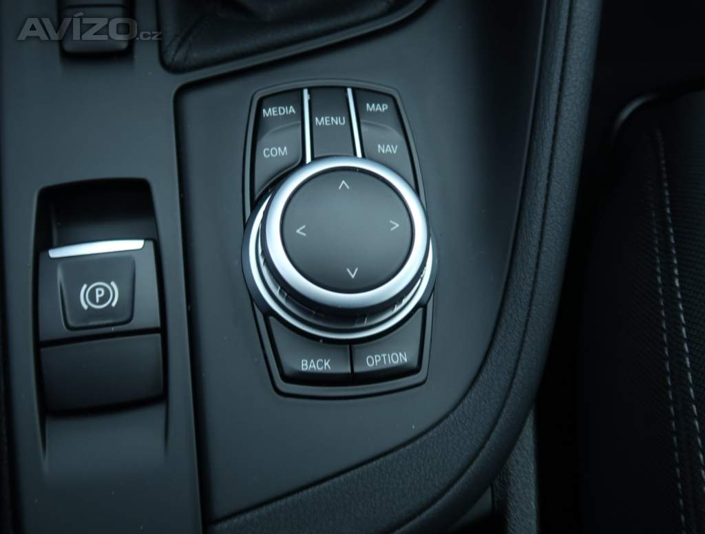 Foto inzerátu BMW X1 sDrive18i