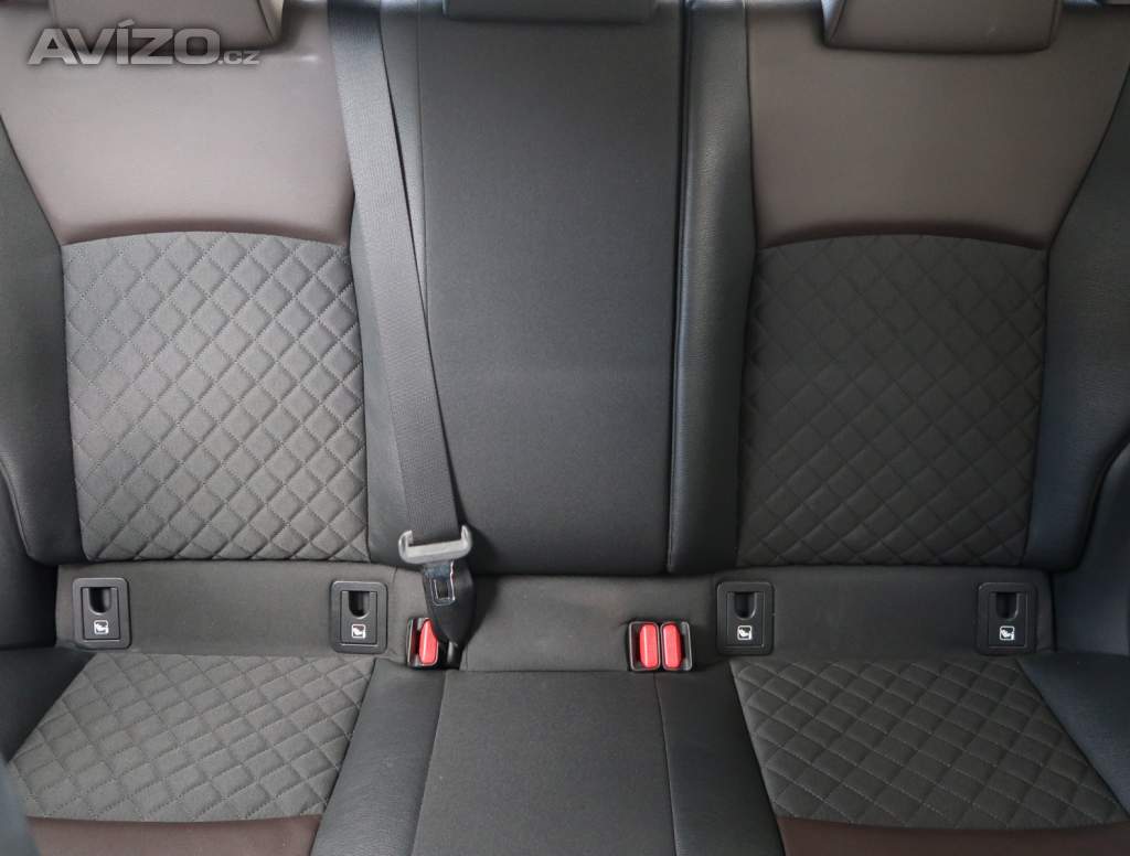 Foto inzerátu Toyota C-HR 1.8 Hybrid