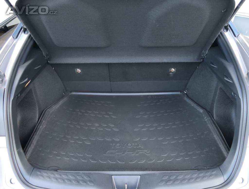 Foto inzerátu Toyota C-HR 1.8 Hybrid