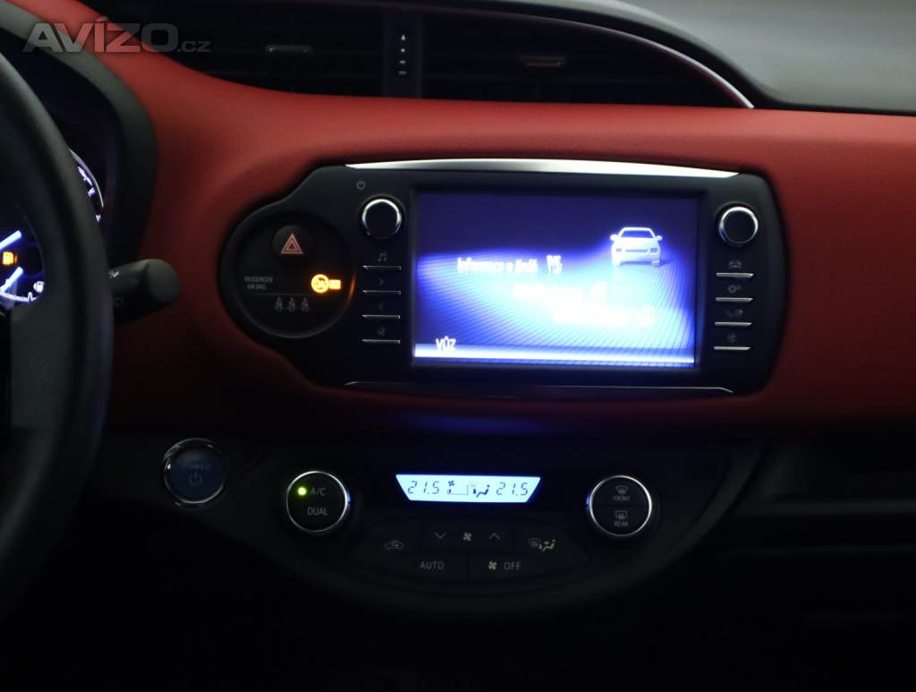 Foto inzerátu Toyota Yaris 1.5 Hybrid