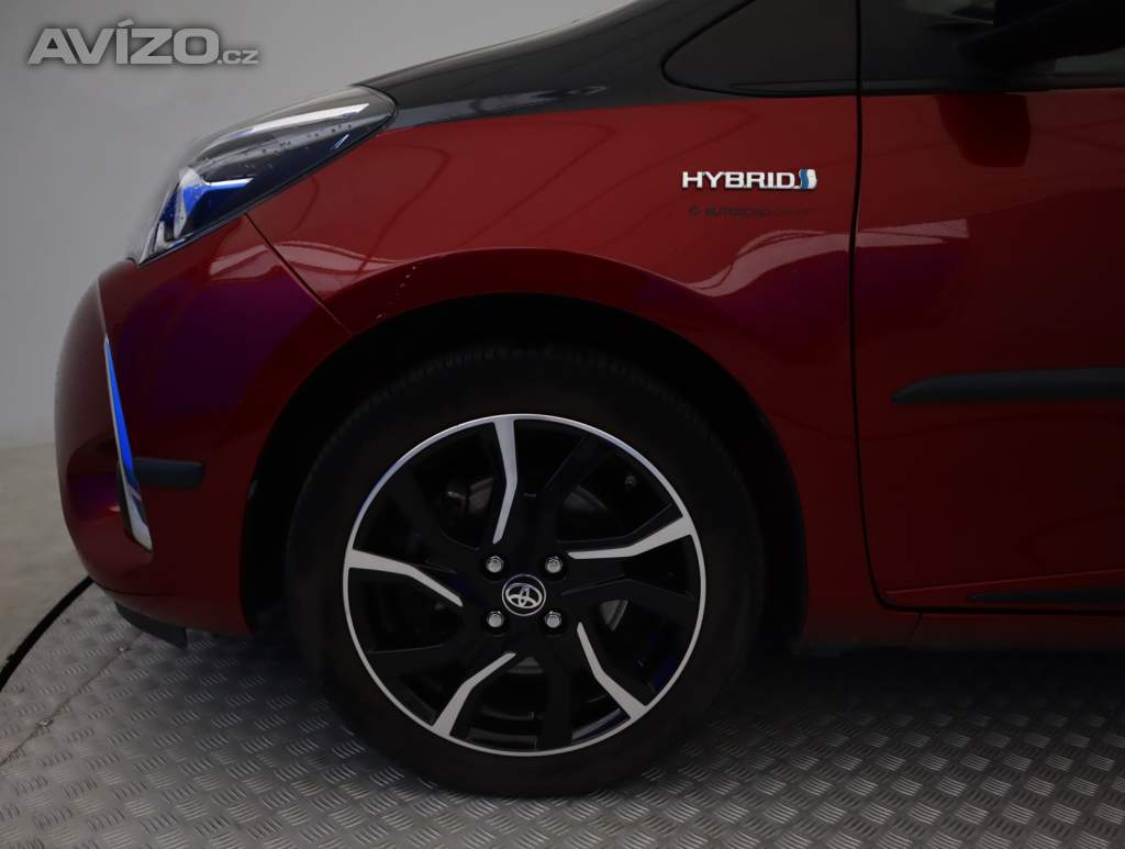 Foto inzerátu Toyota Yaris 1.5 Hybrid