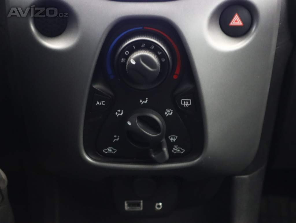 Foto inzerátu Toyota Aygo 1.0 VVT-i