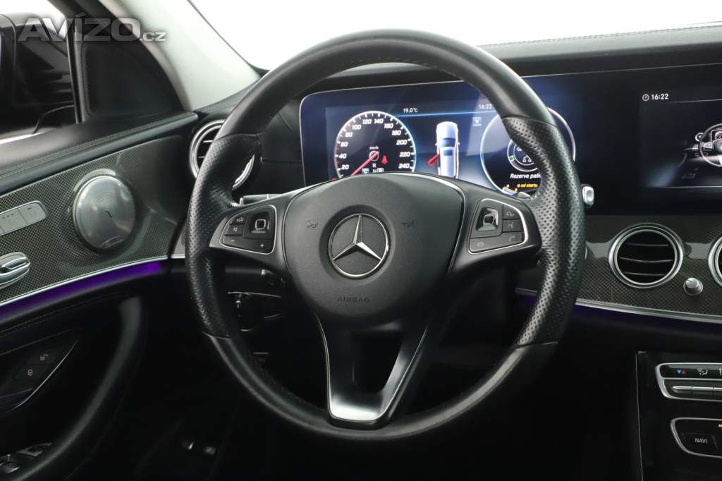 Foto inzerátu Mercedes-Benz Třídy E E 220 d 4MATIC