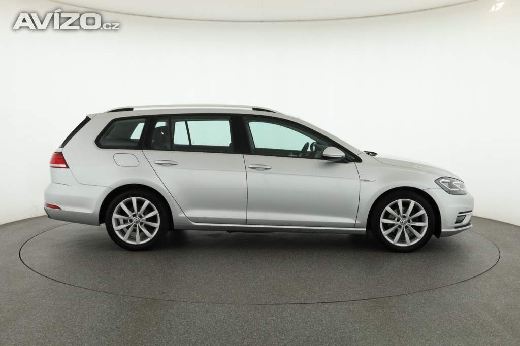 Foto inzerátu Volkswagen Golf 1.5 TSI