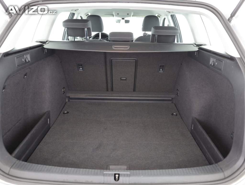 Foto inzerátu Volkswagen Golf 1.5 TSI