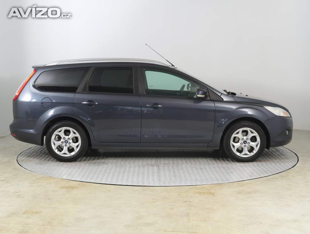 Foto inzerátu Ford Focus 1.6 16V
