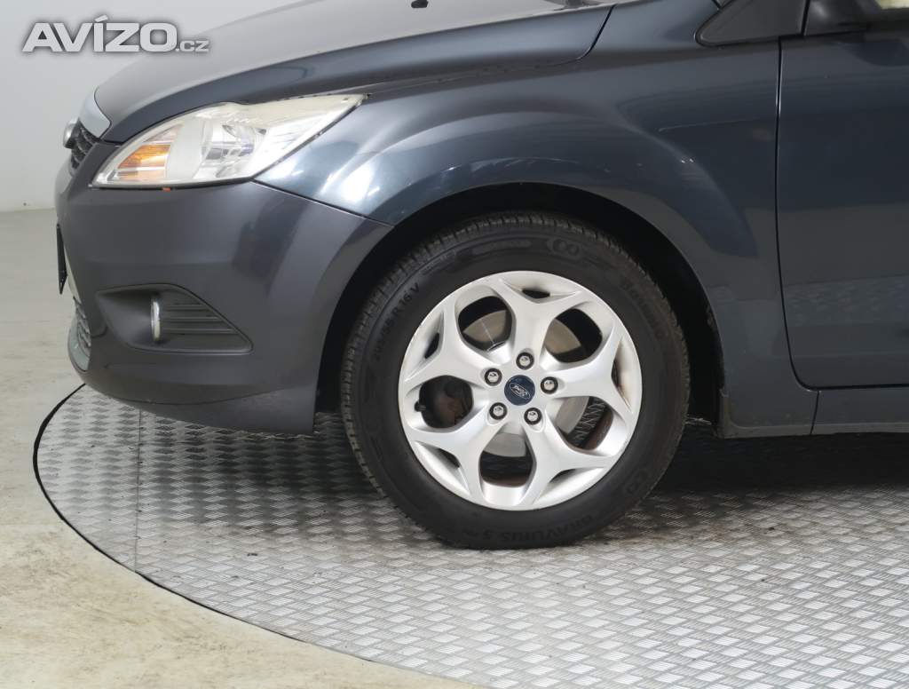 Foto inzerátu Ford Focus 1.6 16V